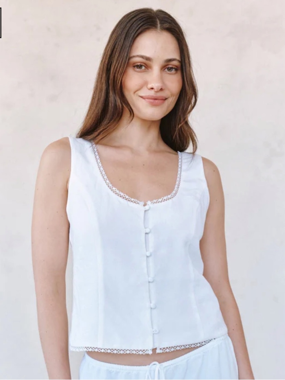 Bella Dahl White Fitted Bodice Top With Smock Back - Size Small